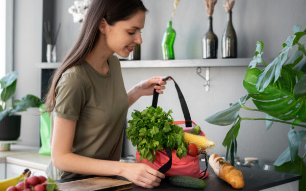 Sustentabilidade na cozinha: como reduzir o consumo de energia sem perder praticidade