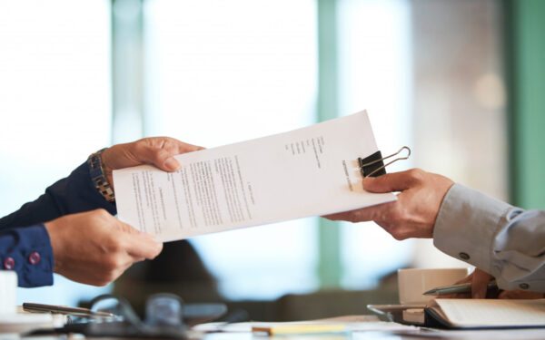 É possível fazer tradução juramentada online?