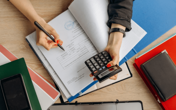 Decisões financeiras conscientes começam por entender o próprio salário